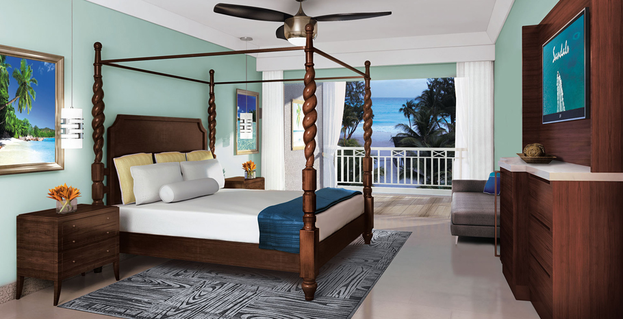 Ocean Village Beachfront Honeymoon Club Level Suite (HJS)