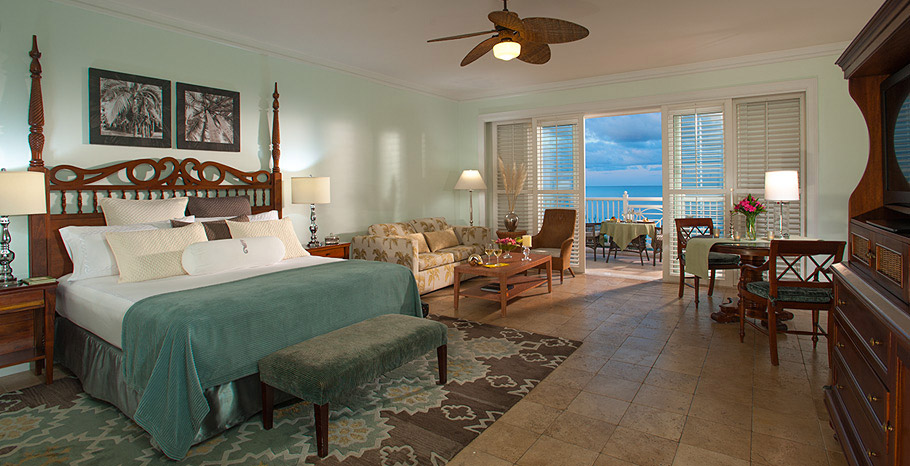 Beachfront Honeymoon Butler Villa Suite (PBV)