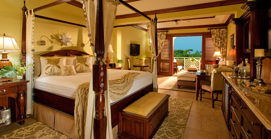 Crystal Lagoon Honeymoon Penthouse Oceanview One Bedroom Butler Suite (PH)