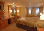 Deluxe Porthole-Style Windows